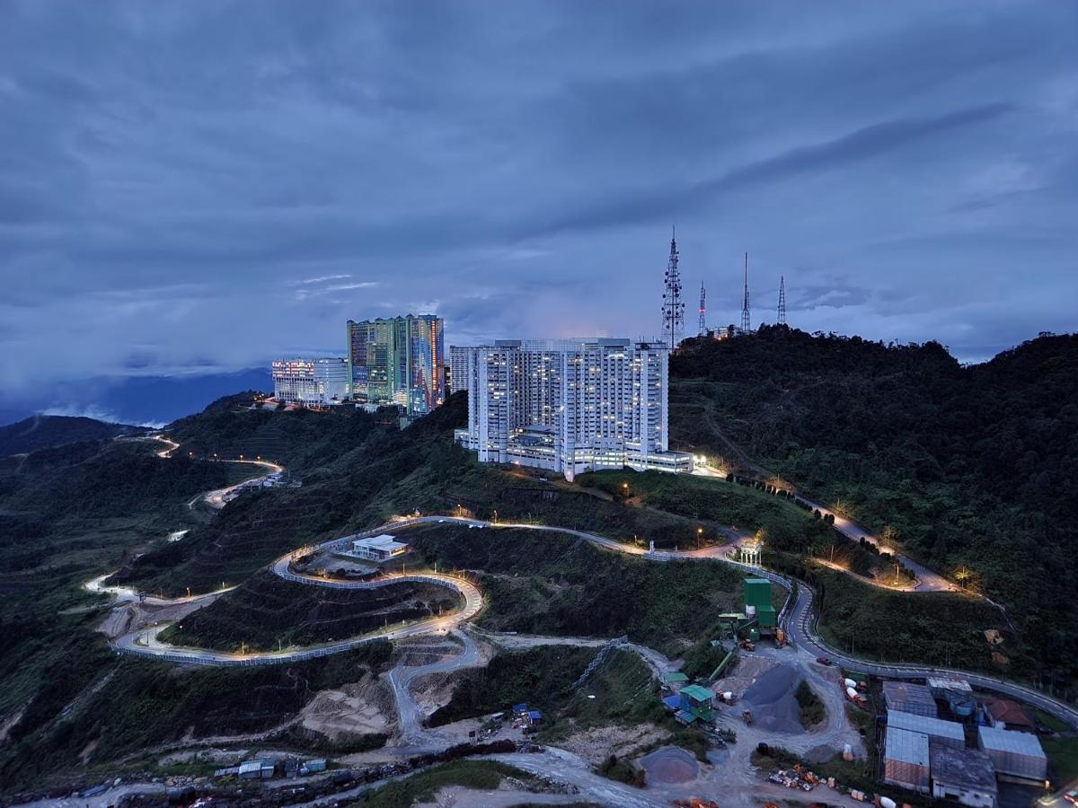 Genting Ion Delemen Topsky Holiday Suite & Studio Room เก็นติงไฮแลนด์ ภายนอก รูปภาพ
